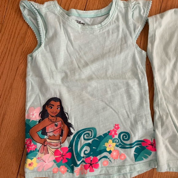 Girls 4T bundle - Picture 2 of 7